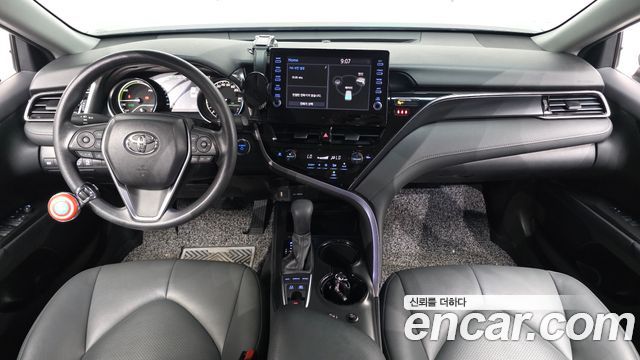 Toyota Camry (XV70) 2.5 LE Hybrid 2022 — фото 7