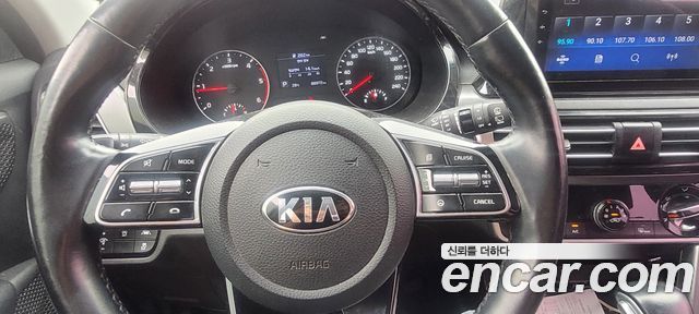 Kia Seltos Diesel 1.6 2WD Prestige 2021 — фото 15