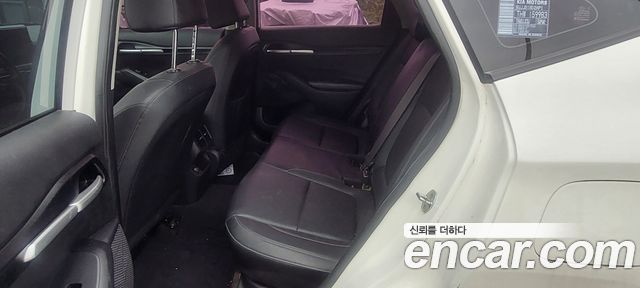 Kia Seltos Diesel 1.6 2WD Prestige 2021 — фото 17