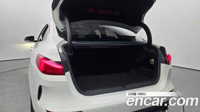 BMW 2 Series Gran Coupe (F44) 220i Advantage 2021 — фото 19