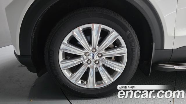 Ford Explorer (VI) 2.3 LimIted 4WD 2021 — фото 5