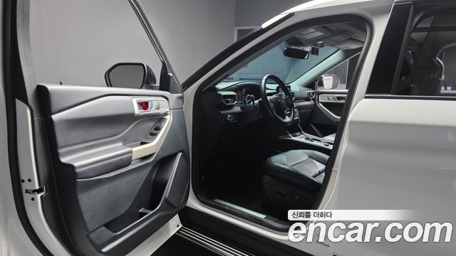Ford Explorer (VI) 2.3 LimIted 4WD 2021 — фото 10