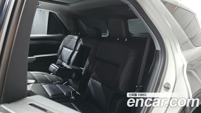 Ford Explorer (VI) 2.3 LimIted 4WD 2021 — фото 12