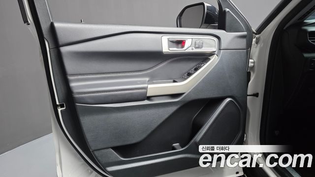 Ford Explorer (VI) 2.3 LimIted 4WD 2021 — фото 24