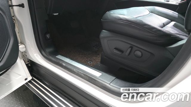 Ford Explorer (VI) 2.3 LimIted 4WD 2021 — фото 31