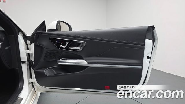 Mercedes-Benz CLE-Class (C236) CLE200 Coupe 2024 — фото 25