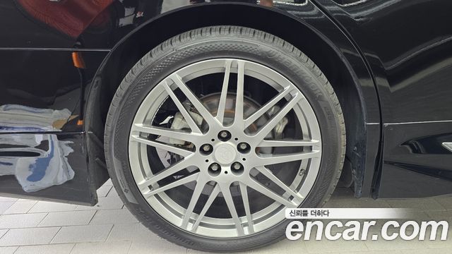 Toyota Alphard (IV) 2.5 HEV Executive AWD 2024 — фото 5