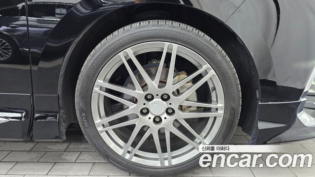 Toyota Alphard (IV) 2.5 HEV Executive AWD 2024 — фото 21