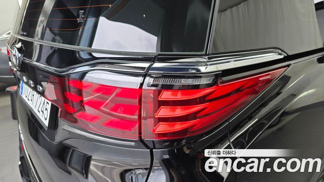 Toyota Alphard (IV) 2.5 HEV Executive AWD 2024 — фото 23