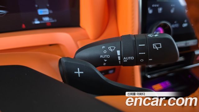 Toyota Alphard (IV) 2.5 HEV Executive AWD 2024 — фото 29