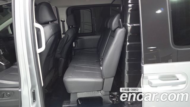 Hyundai Staria HEV 1.6 Cargo 5-Seater Modern 2025 — фото 12