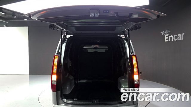 Hyundai Staria HEV 1.6 Cargo 5-Seater Modern 2025 — фото 18