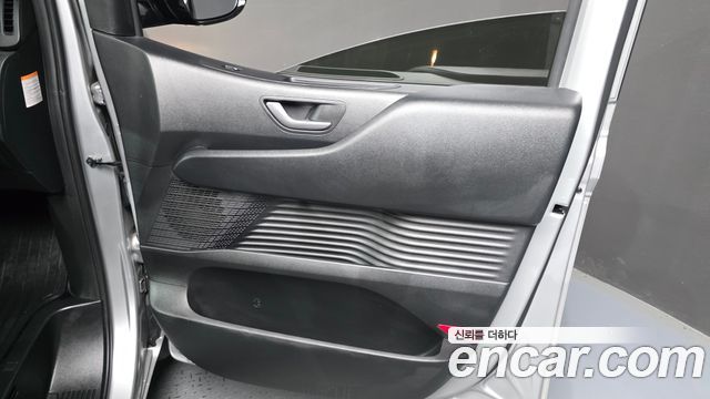 Hyundai Staria HEV 1.6 Cargo 5-Seater Modern 2025 — фото 24