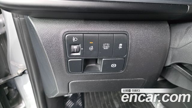 Hyundai Staria HEV 1.6 Cargo 5-Seater Modern 2025 — фото 27