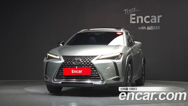 Lexus UX250h 2.0 2WD 2024 — фото 3