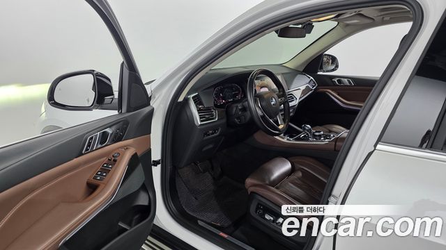 BMW X5 (G05) xDrive 40i xLine 2022 — фото 10