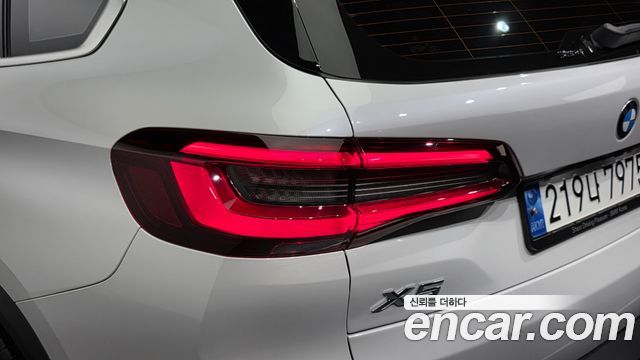 BMW X5 (G05) xDrive 40i xLine 2022 — фото 23
