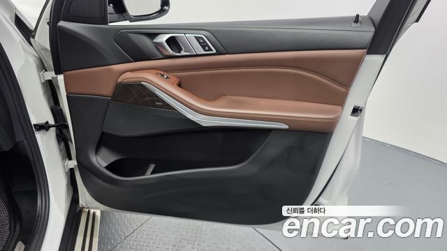 BMW X5 (G05) xDrive 40i xLine 2022 — фото 25