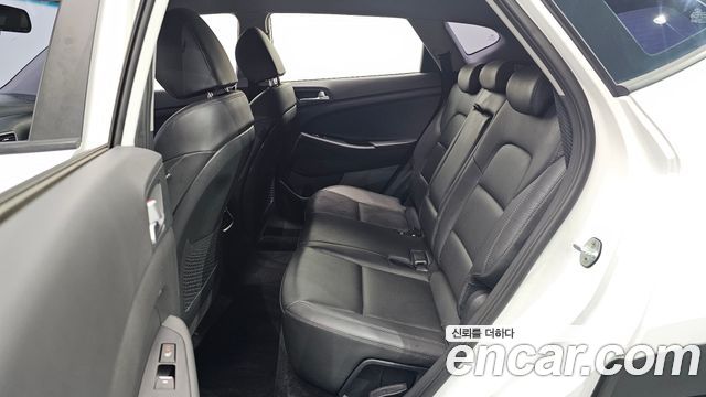 Hyundai Tucson Diesel 2.0 2WD Modern 2019 — фото 14