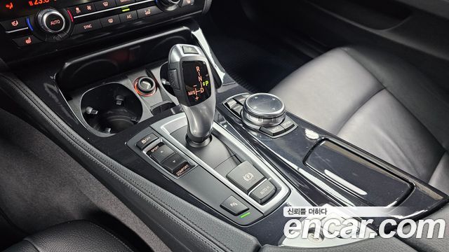 BMW 5 Series (F10) 520d 2014 — фото 9