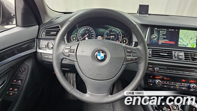 BMW 5 Series (F10) 520d 2014 — фото 12