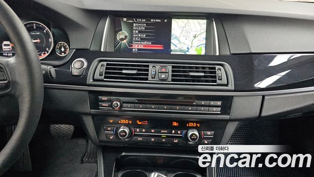 BMW 5 Series (F10) 520d 2014 — фото 14