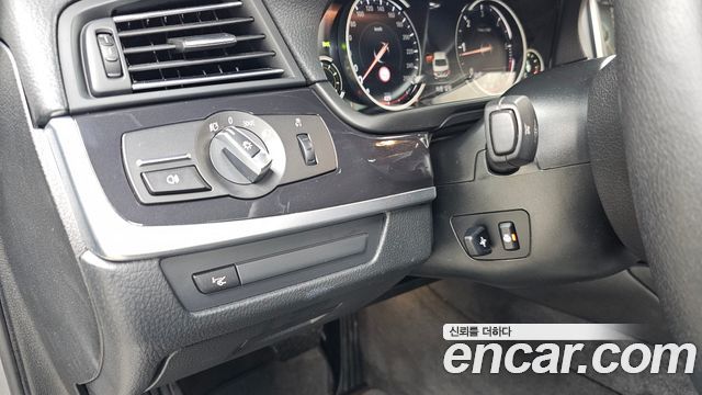 BMW 5 Series (F10) 520d 2014 — фото 16