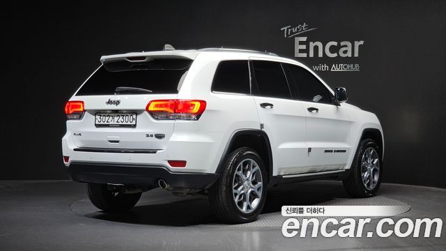 Jeep Grand Cherokee 3.6 Limited WK2 2019 — фото 2