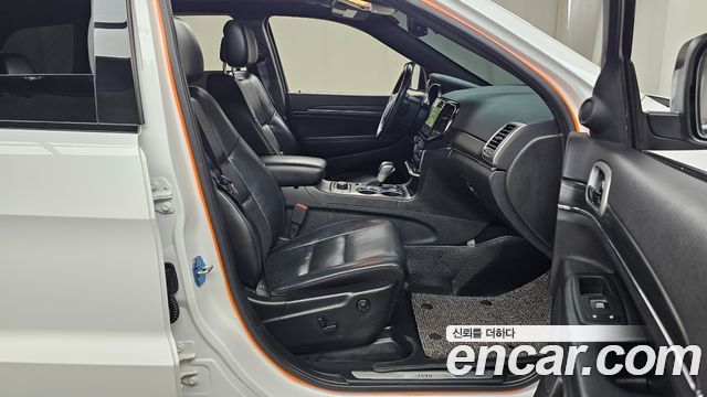 Jeep Grand Cherokee 3.6 Limited WK2 2019 — фото 26