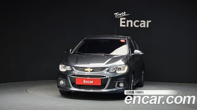 Chevrolet Aveo Hatchback 1.4 Turbo LT 2017 — фото 3