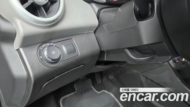 Chevrolet Aveo Hatchback 1.4 Turbo LT 2017 — фото 15