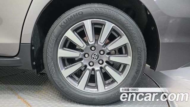 Toyota Sienna 3.5 AWD 2018 — фото 21