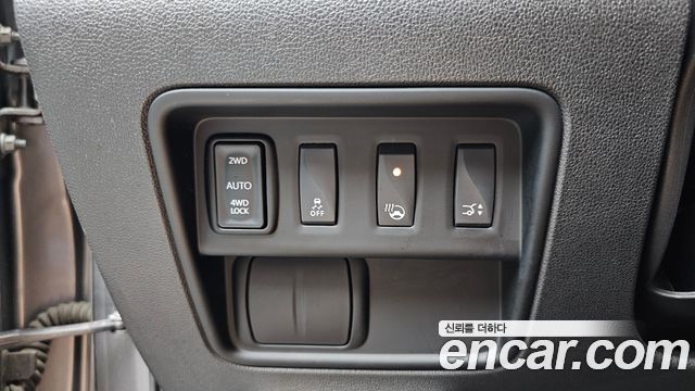 Renault Korea QM6 Diesel 4WD RE Signature 2017 — фото 17