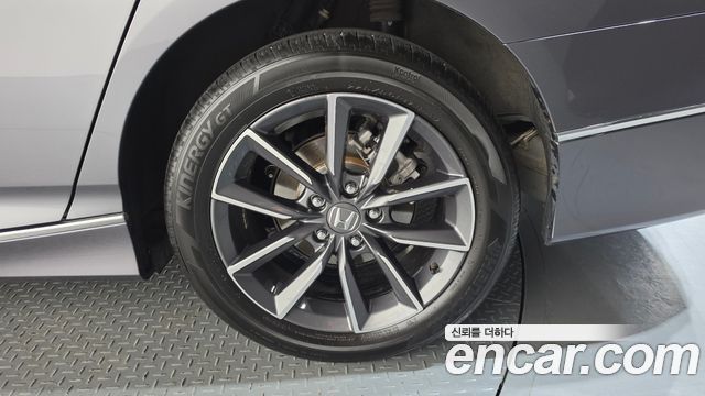 Honda Accord (X) 1.5 Turbo 2021 — фото 21