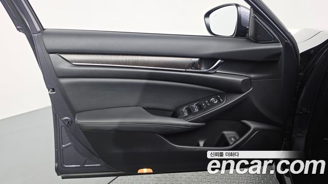 Honda Accord (X) 1.5 Turbo 2021 — фото 24