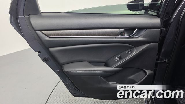 Honda Accord (X) 1.5 Turbo 2021 — фото 25