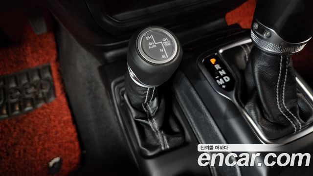 Jeep Wrangler (JL) 2.0 Overland 4Door 2021 — фото 18