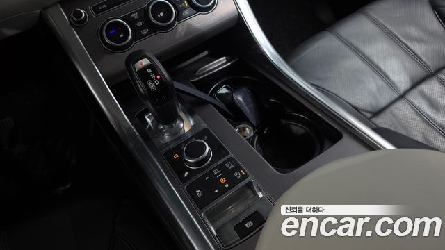 Land Rover Range Rover Sport (II) 3.0 SDV6 HSE 2016 — фото 9