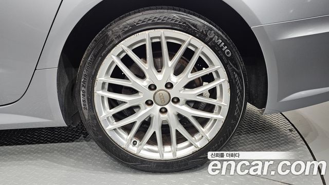 Audi A6 35 TDI Premium C7 2018 — фото 21