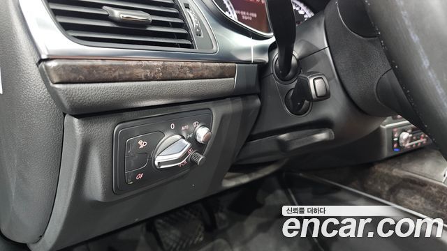 Audi A6 35 TDI Premium C7 2018 — фото 27