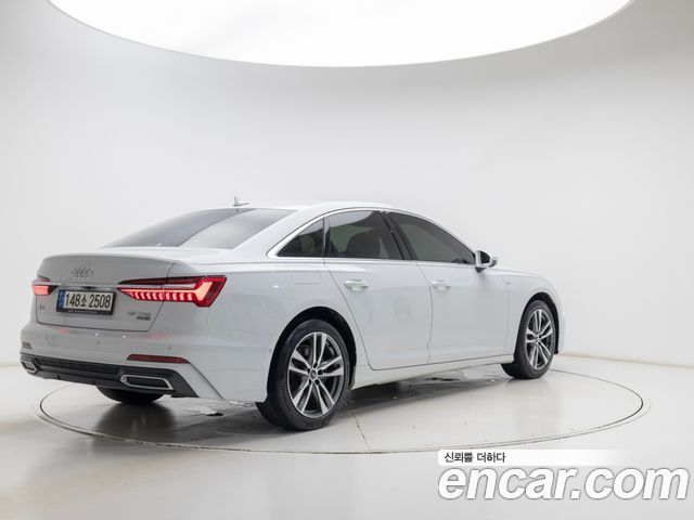 Audi A6 (C8) 45 TFSI Quattro Premium 2022 — фото 2