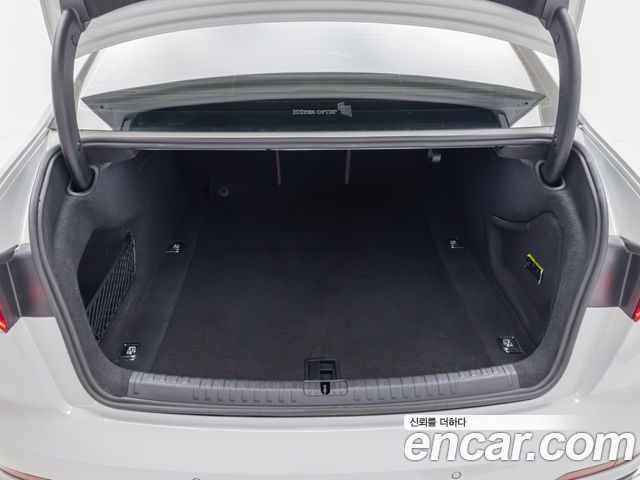 Audi A6 (C8) 45 TFSI Quattro Premium 2022 — фото 18