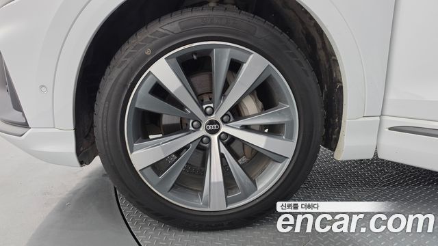 Audi Q8 (4M) 50 TDI Quattro Premium 2021 — фото 5