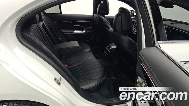 Mercedes-Benz E-Class (W214) E300 4MATIC Exclusive 2024 — фото 11