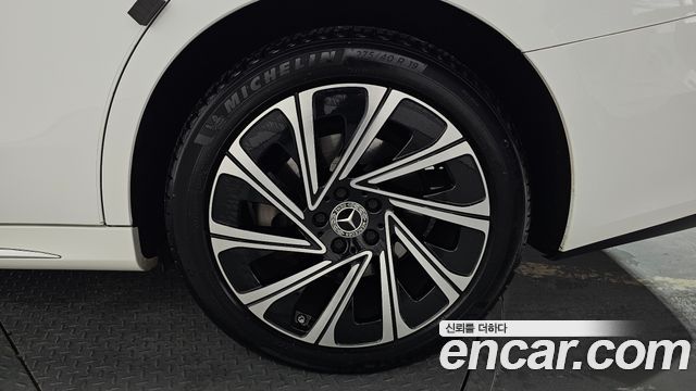 Mercedes-Benz E-Class (W214) E300 4MATIC Exclusive 2024 — фото 21
