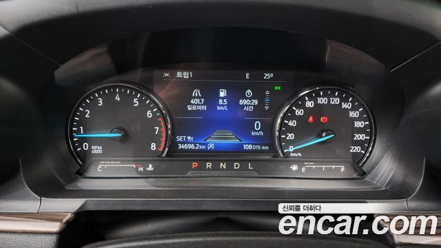 Ford Explorer (VI) 2.3 LimIted 4WD 2022 — фото 8