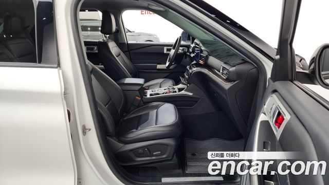 Ford Explorer (VI) 2.3 LimIted 4WD 2022 — фото 11