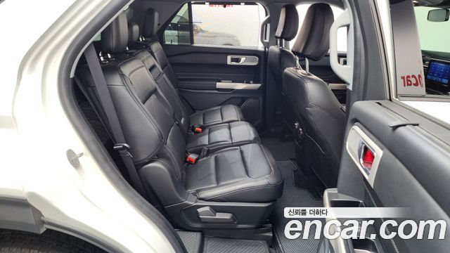 Ford Explorer (VI) 2.3 LimIted 4WD 2022 — фото 12