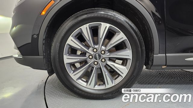 Lincoln Corsair 2.0 Reserve AWD 2021 — фото 5