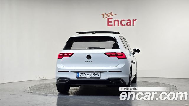 Volkswagen Golf (VIII) 2.0 TDI Prestige 2024 — фото 4